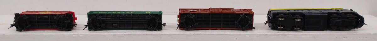 Life Like 433-8886 HO Scale Santa Fe Diesel Freight Train Set LN/Box