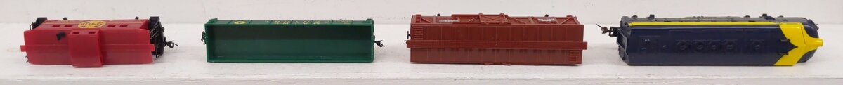 Life Like 433-8886 HO Scale Santa Fe Diesel Freight Train Set LN/Box