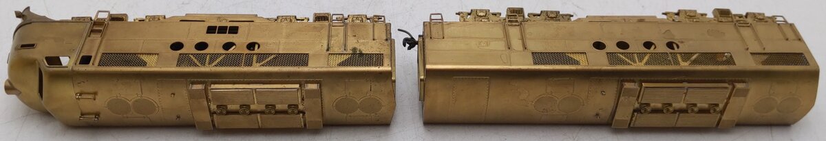 Hallmark Models BRASS HO Electro-Motive FT A&B Dual-Powered Diesel Locomotives/Box