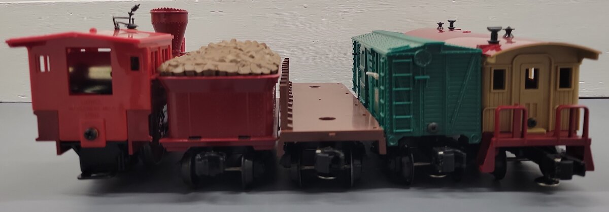 Lionel 6-1053 O Gauge James Gang 4-4-0 Steam Locomotive Set VG/Box