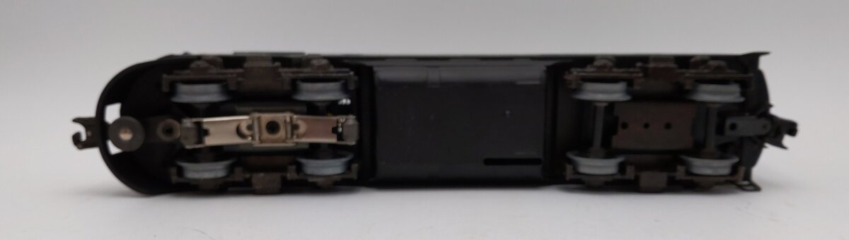 Lionel 6-8567 O Gauge Southern F3 A Non-Powered Diesel Locomotive LN/Box