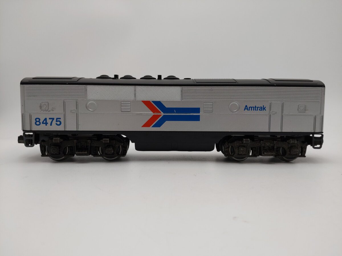 Lionel 6-8475 O Gauge Amtrak F3 Dummy B-Unit Diesel Locomotive EX
