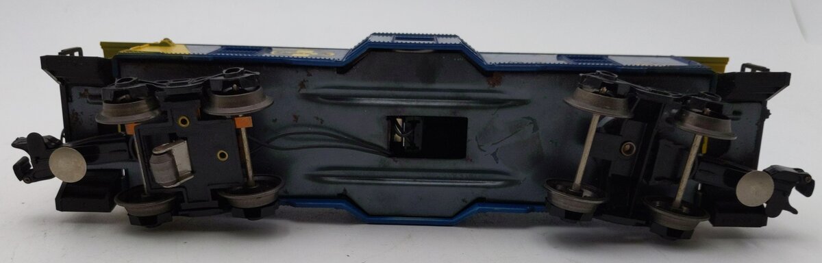 Lionel 6-9317 O Gauge AT&SF Blue & Yellow Bay Window Caboose #9317 VG/Box
