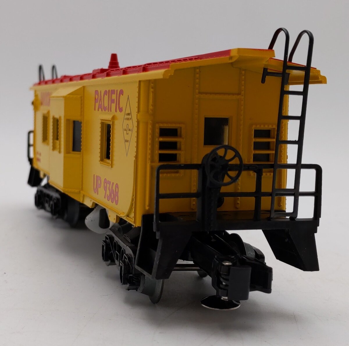 Lionel 6-9368 O Gauge Union Pacific Bay Window Illuminated Caboose #9368 LN/Box