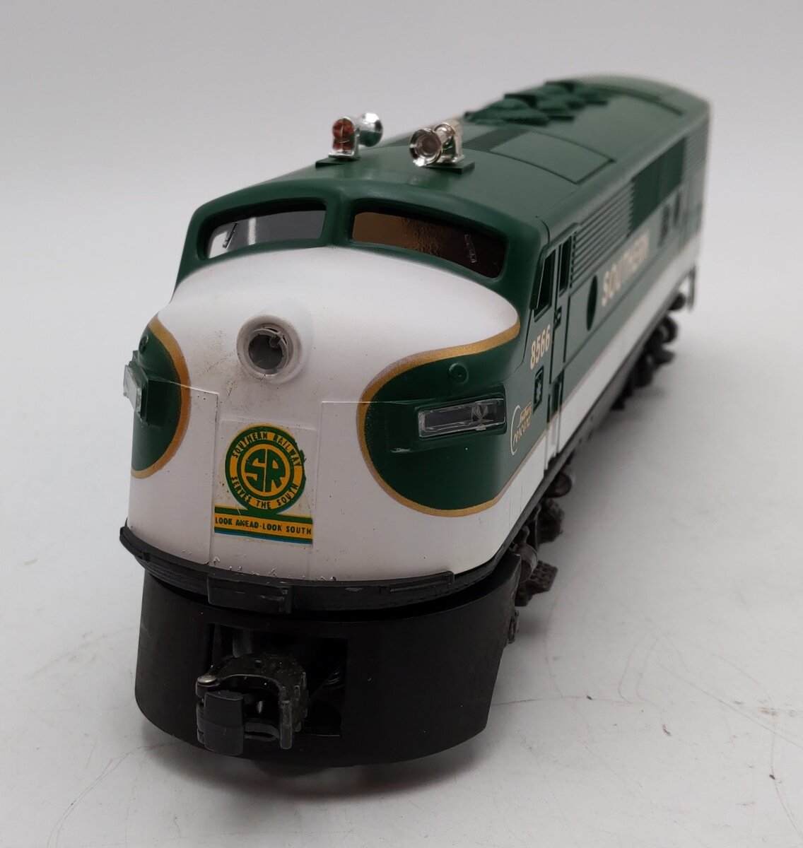 Lionel 6-8566 O Gauge Southern F-3 A Diesel Locomotive #8566 LN/Box