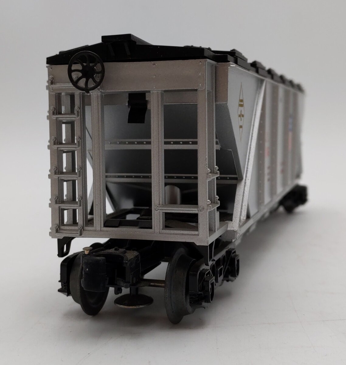 Lionel 6-9366 O Gauge Union Pacific Covered 4-Bay Hopper #9366 EX/Box
