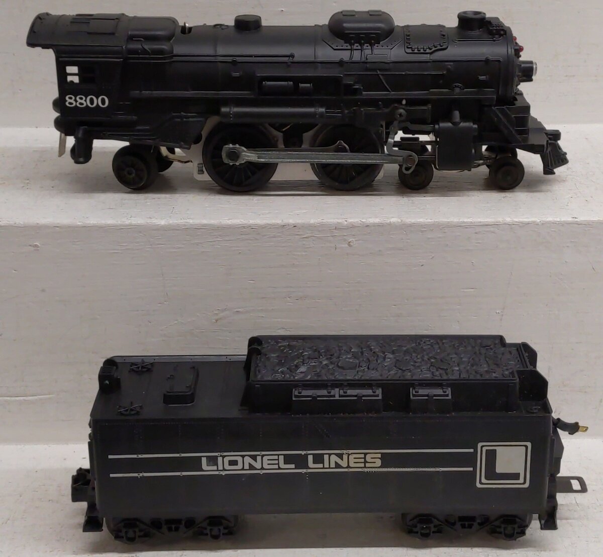 Lionel 6-8800 Lionel Lines 4-4-2 Steam Locomotive & Tender VG/Box