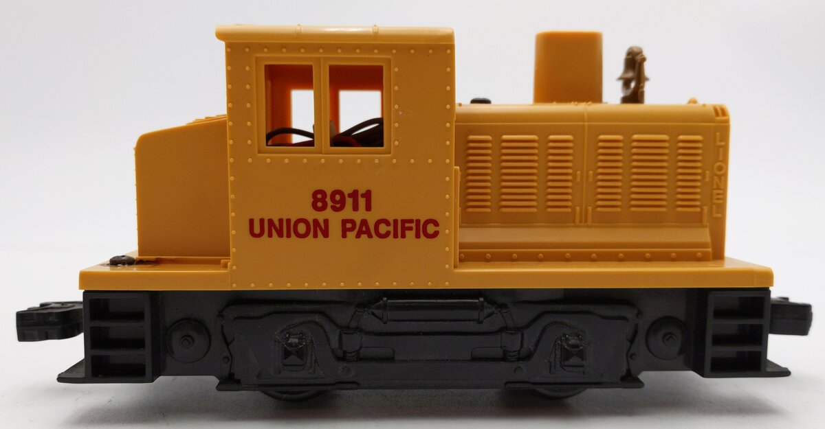 Lionel 6-18911 O Gauge Union Pacific Industrial Diesel Switcher #8911 EX