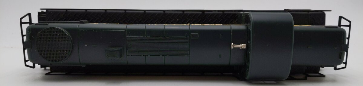 Lionel 6-18838 Seaboard RSC-3 Diesel Locomotive w/ Horn #1538 VG/Box