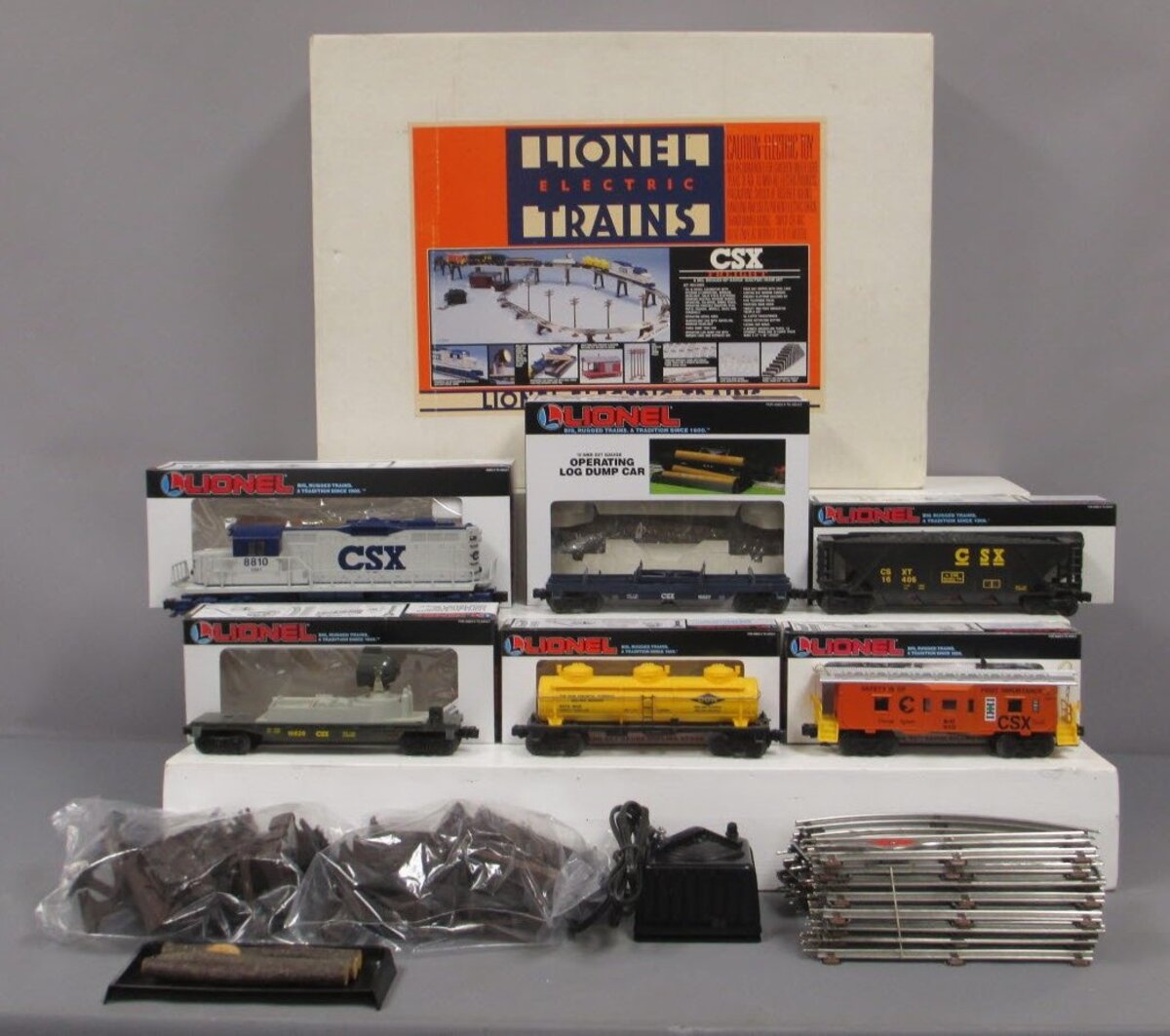 Lionel 6-11717 O Gauge CSX Deluxe Diesel Freight Train Set EX/Box