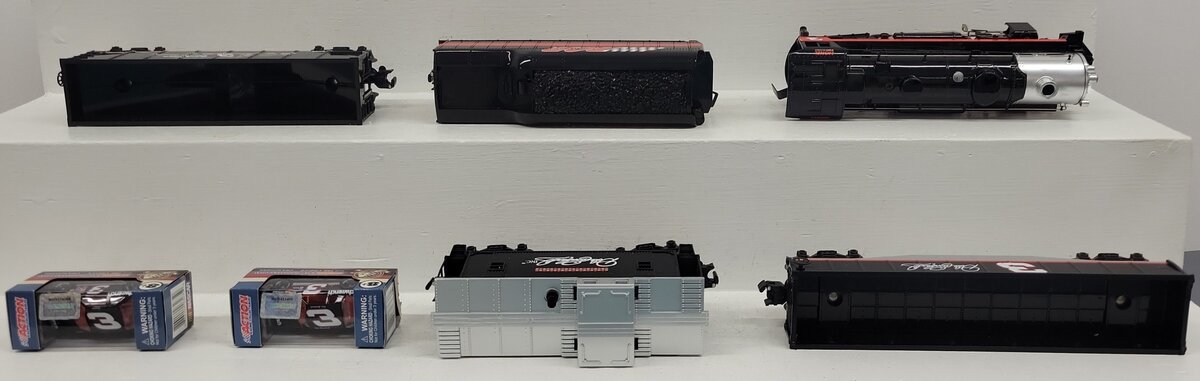 Lionel TX328RRGMDE O Gauge Dale Earnhardt Nascar Ready-To-Run Electric Train Set LN/Box
