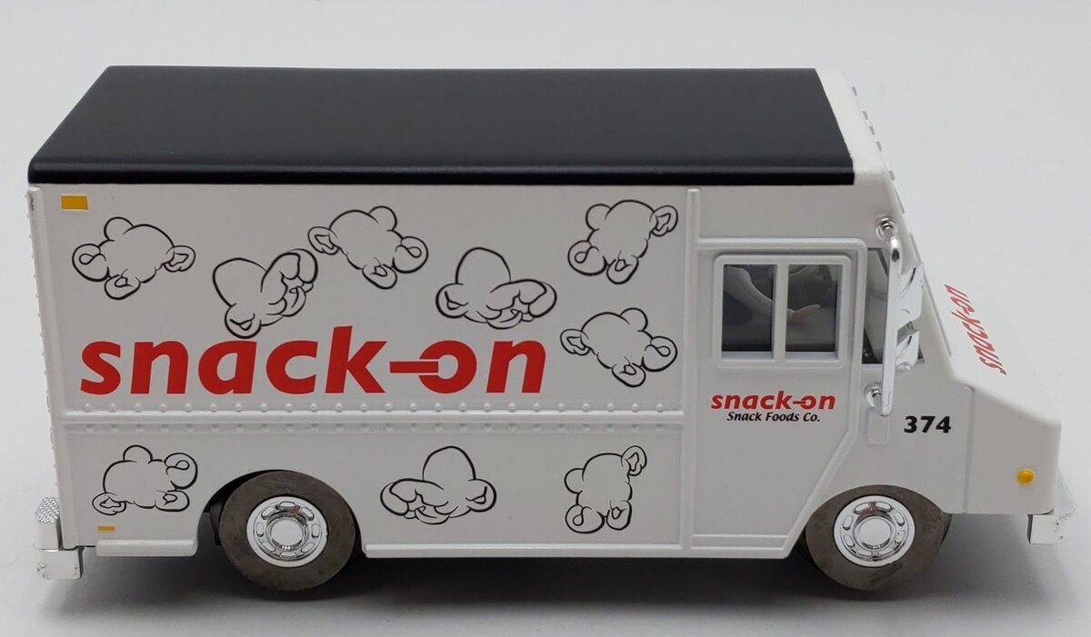 Lionel 6-21577 O Gauge RailRoadster SnackOn Step Van #374 LN/Box