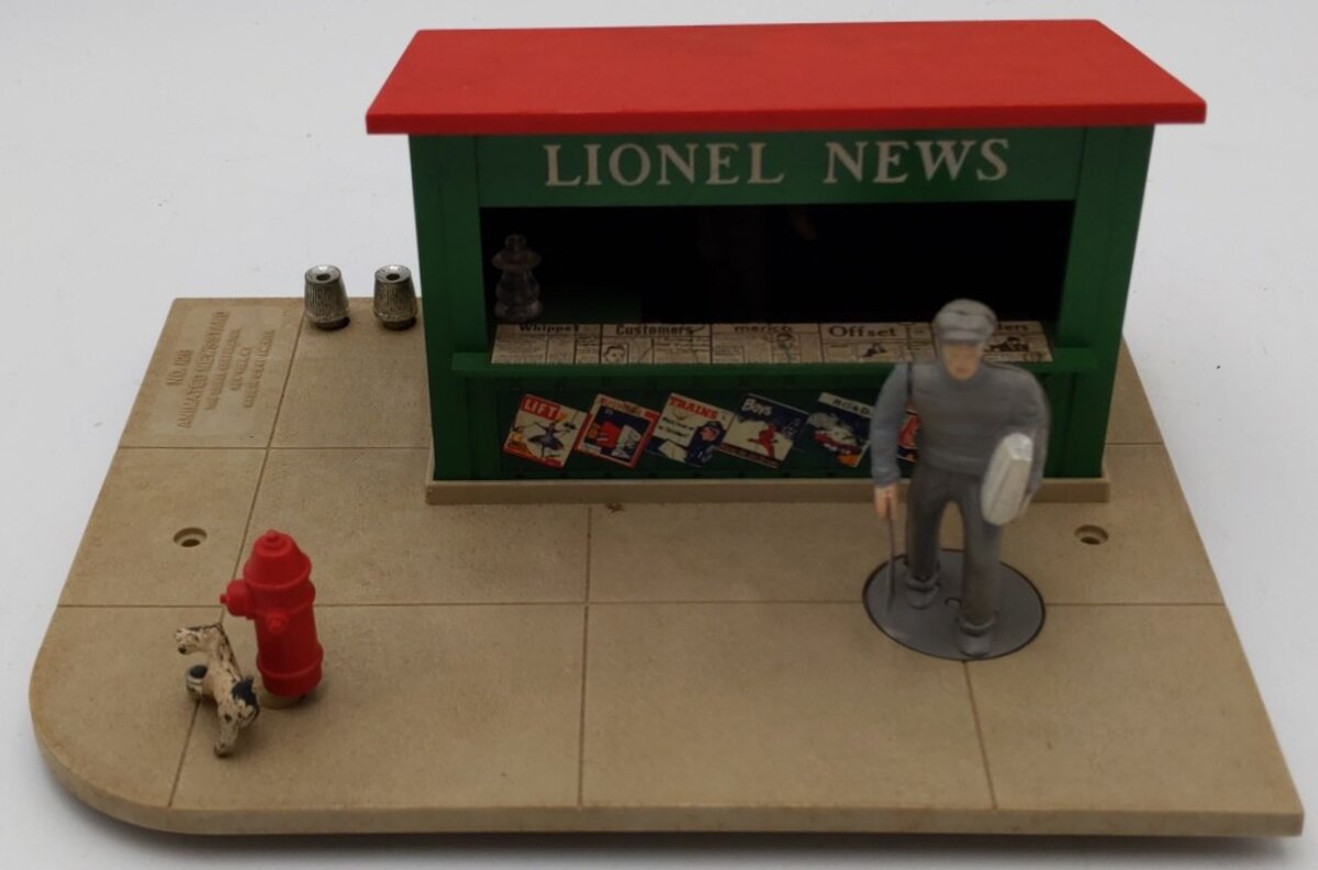 Lionel 128 Vintage O Animated Newsstand VG/Box