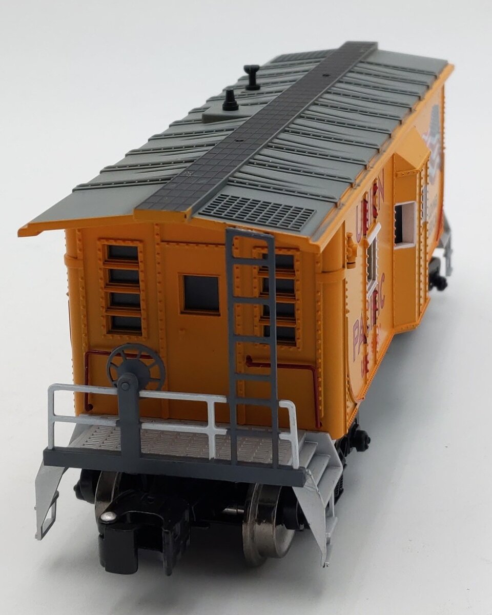 Menards 275-9203 O Gauge Union Pacific RTR Train Starter Set #4694/#00000 LN/Box