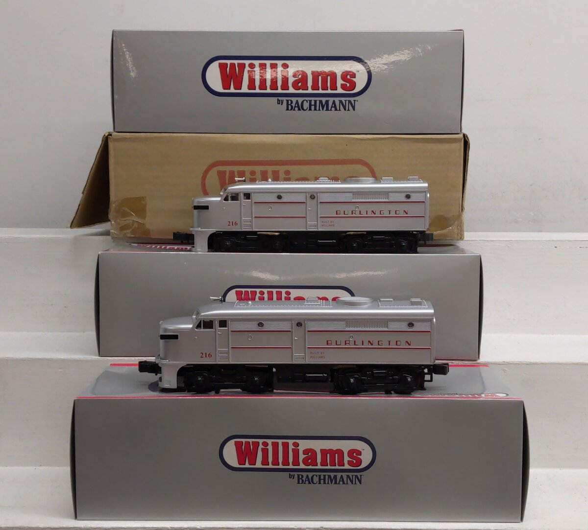 Williams 20094 O Chicago,Burlington & Quincy ALCO FA-2 AA Diesel Locomotive #216 LN/Box