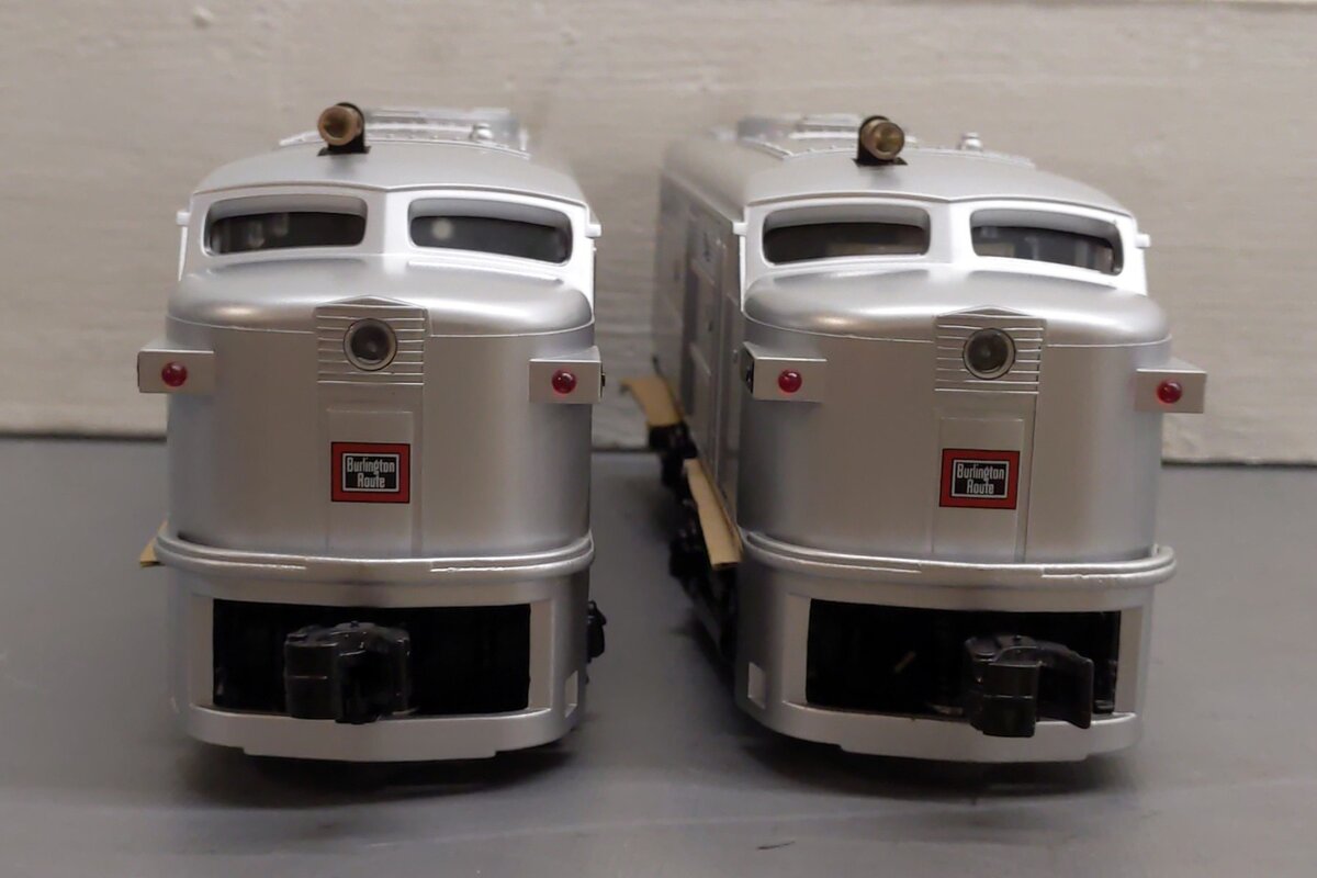 Williams 20094 O Chicago,Burlington & Quincy ALCO FA-2 AA Diesel Locomotive #216 LN/Box