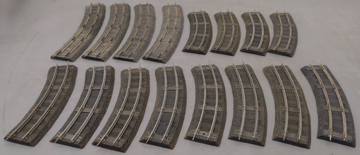 American Flyer & Other Vintage S Gauge Rubber Roadbeds w/ Track (16) VG