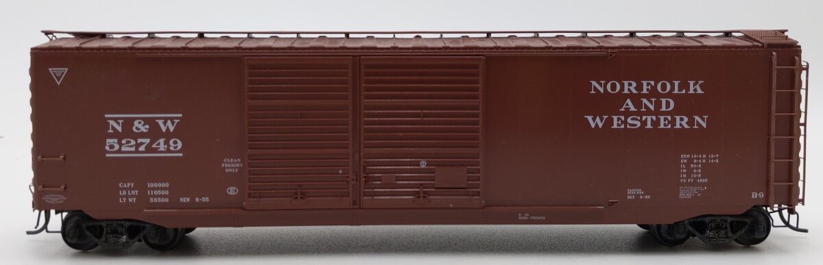 Kadee 6705 HO Norfolk & Western 50' PS-1 Boxcar #52749 EX/Box