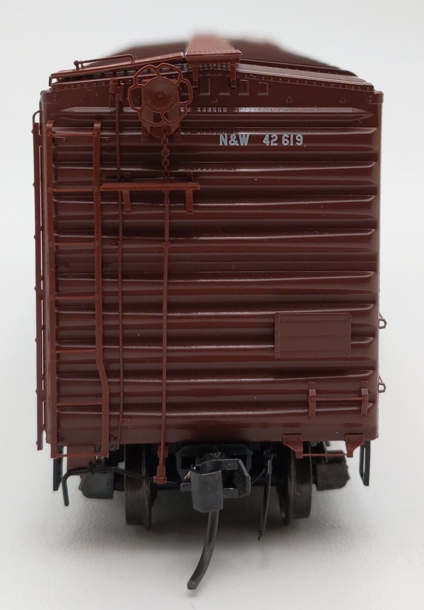 Kadee 5241 HO Norfolk & Western 40' PS-1 Boxcar #42619 EX/Box
