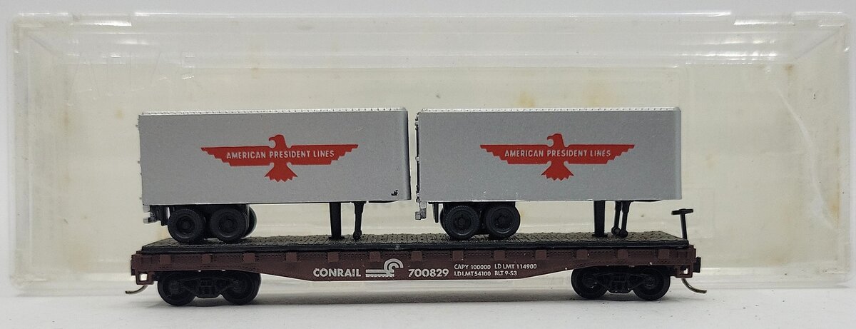 Atlas 3753 N Scale Conrail Flat Car w/ American President Lines Trailers VG/Box