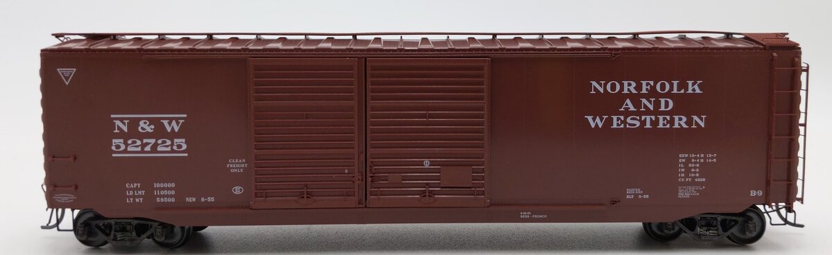 Kadee 6720 HO Norfolk & Western 50' PS-1 Boxcar #52725 EX/Box