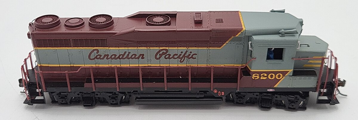 Spectrum 82018 HO Scale Canadian Pacific Powered GP-30 Diesel Locomotive #8200 EX