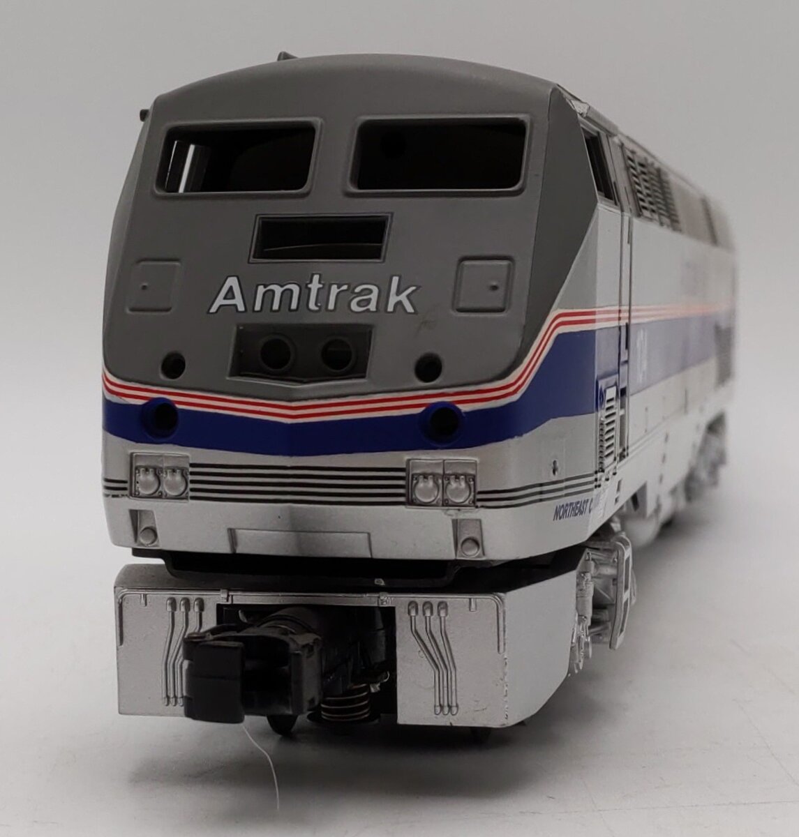 MTH 20-2230-1 Amtrak 3-Stripe Genesis Diesel Engine w/PS 2.0 #801 LN