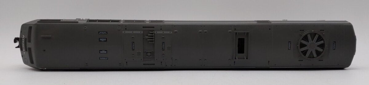 MTH 20-2230-1 Amtrak 3-Stripe Genesis Diesel Engine w/PS 2.0 #801 LN