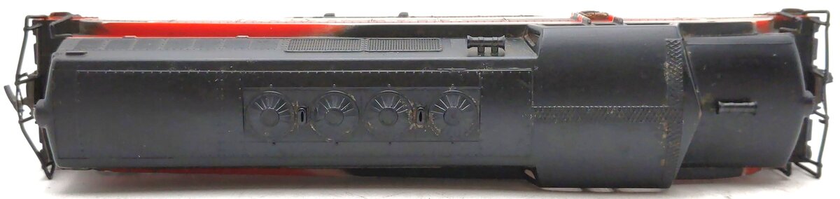 AHM 5040 HO Scale Rock Island BL-2 Diesel Locomotive #425 EX