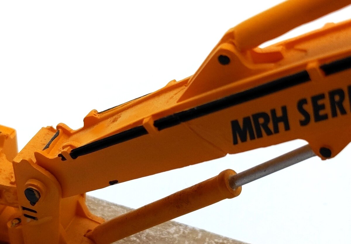Unknown Manufacturer TB980XC Breaker Technology MRH Series Rockbreaker System EX
