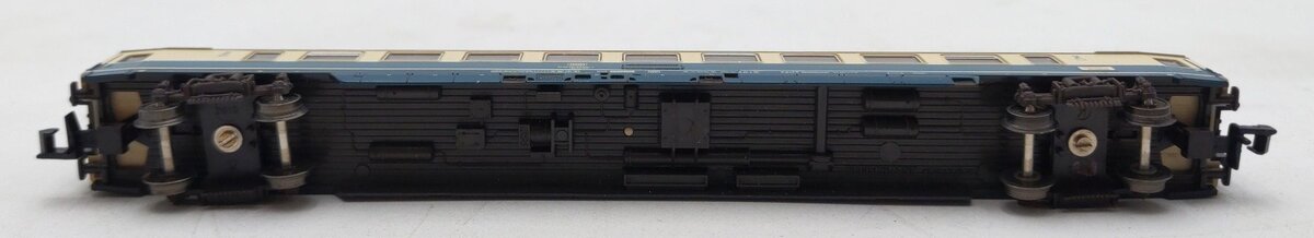 Fleischmann 8192K N Scale DB 2nd Class Passenger Coach Car LN/Box