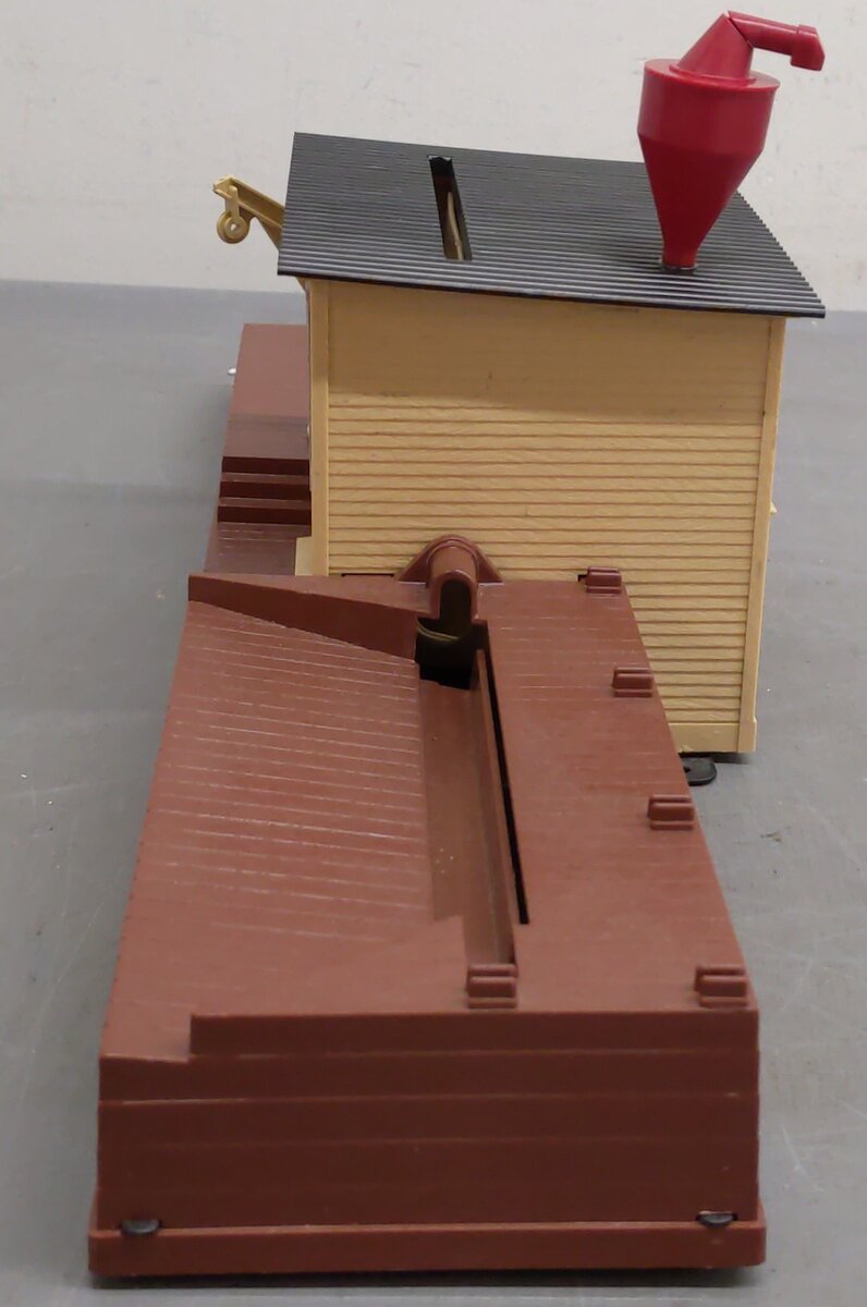 Lionel 6-12873 O Operating Sawmill with Brown Base VG