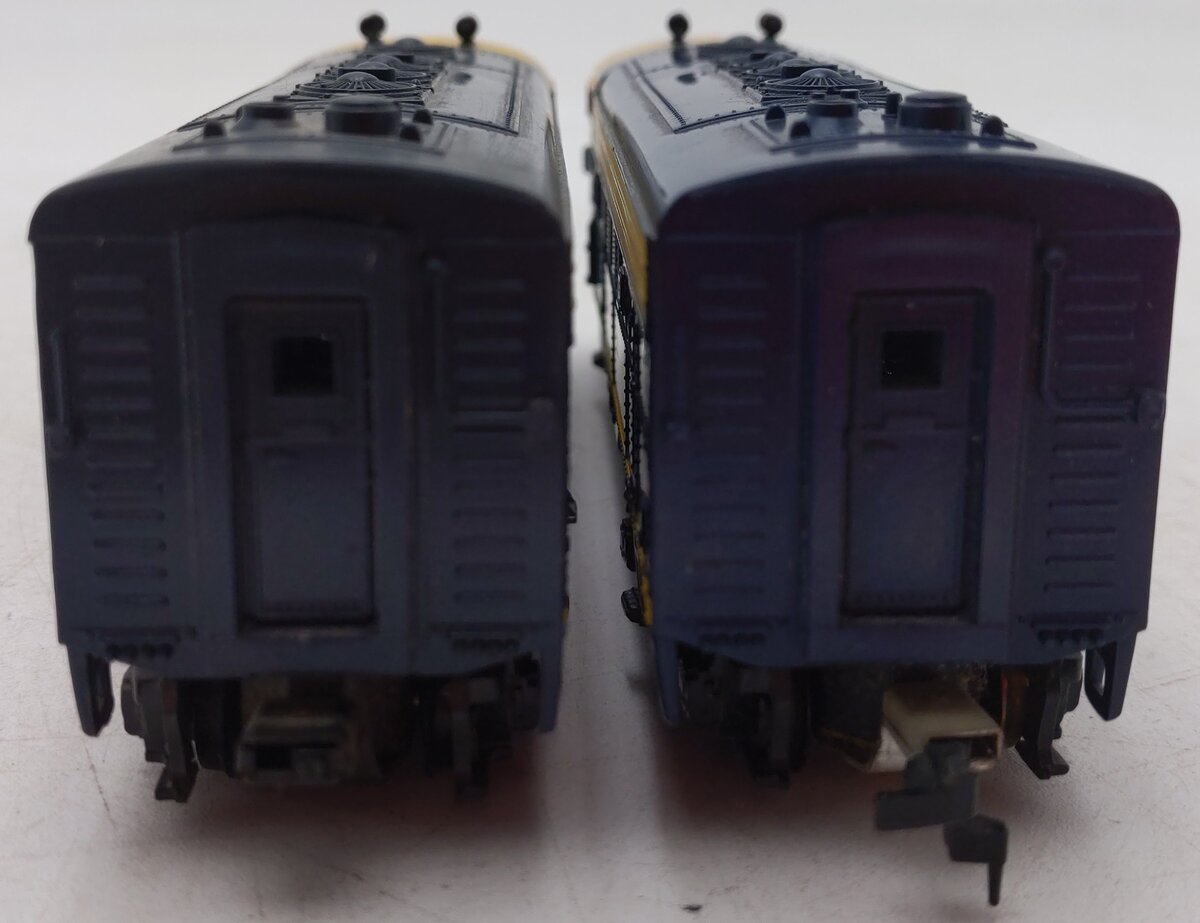 Tyco F7A Santa Fe Powered & Dummy AA Diesel Locomotive Set #4015