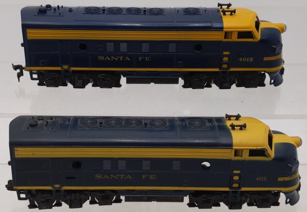 Tyco F7A Santa Fe Powered & Dummy AA Diesel Locomotive Set #4015