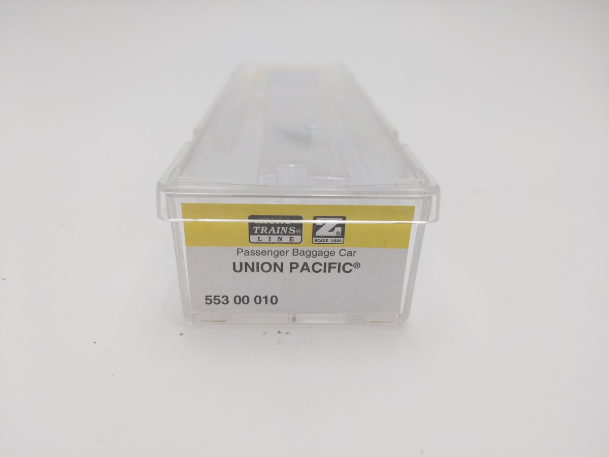 MicroTrains 55300010 Z Scale Union Pacific Smoothside Baggage Car VG/Box