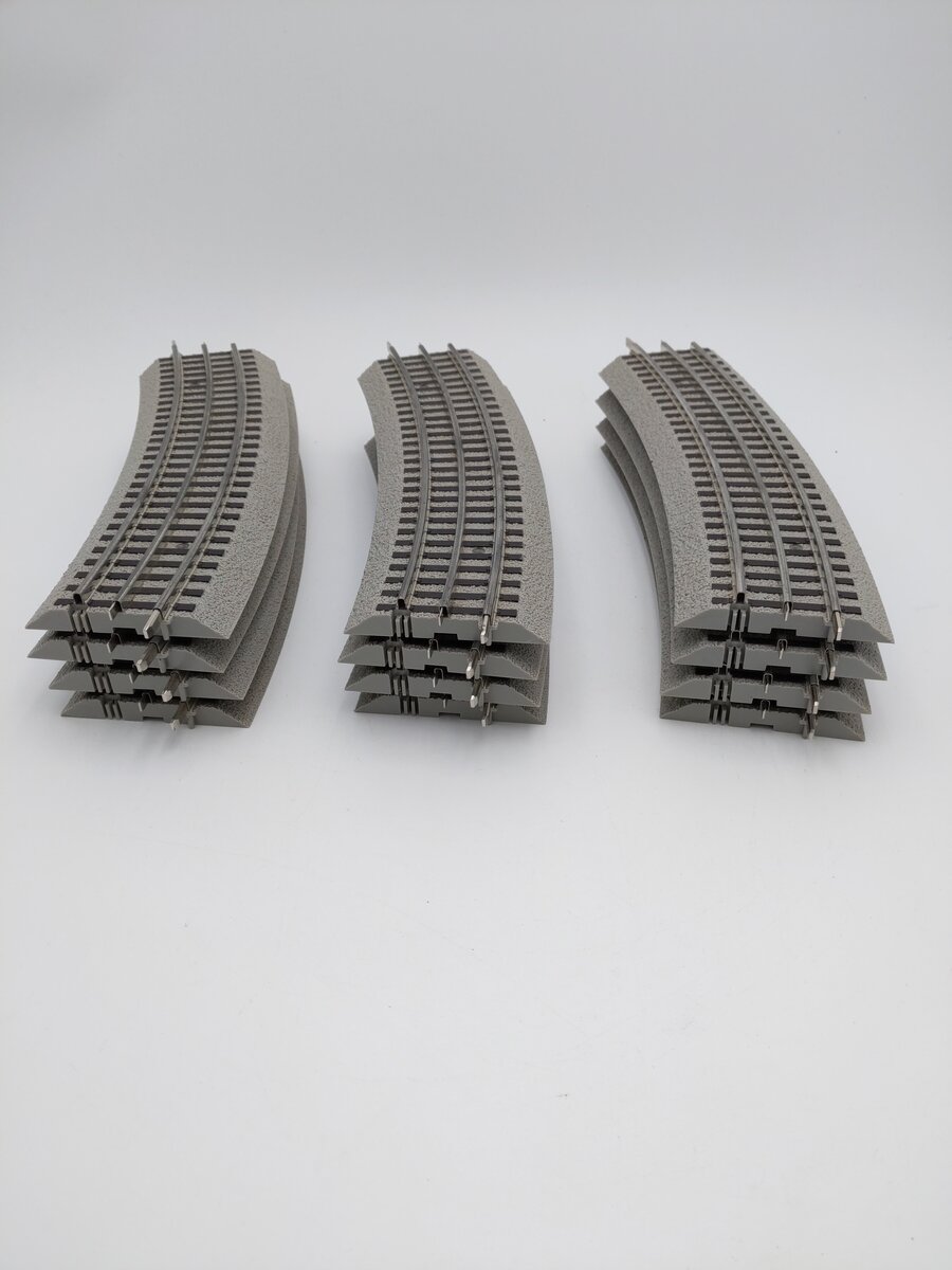 Lionel 6-12056 FasTrack O60 Curved Track (12) EX