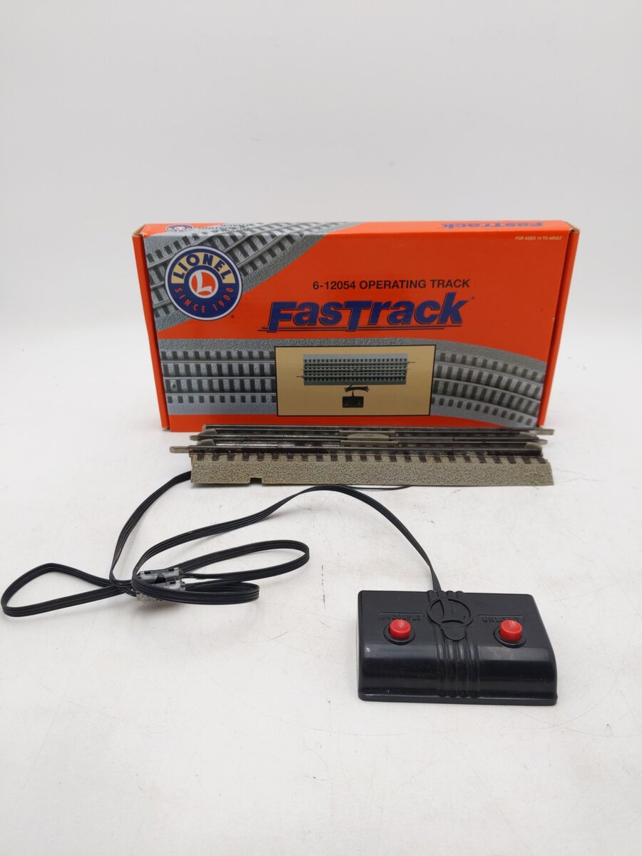 Lionel 6-12054 O Gauge FasTrack Operating Track Section EX/Box