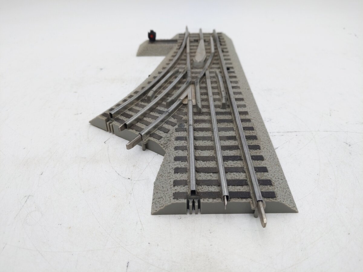 Lionel 6-81253 O-31 Remote Right Hand FasTrack Switch Turnout EX/Box