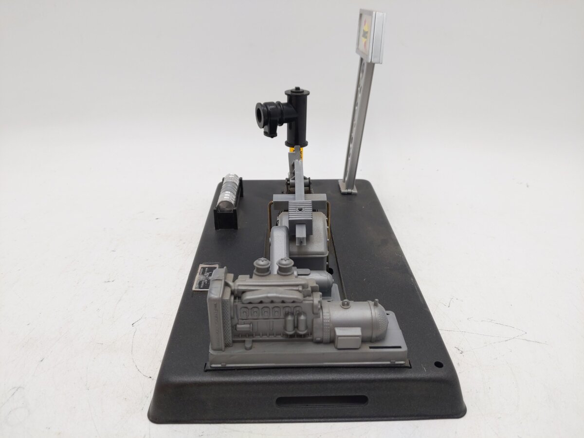 Lionel 6-12945 O Gauge Sunoco Animated Pumping Station #457 EX/Box