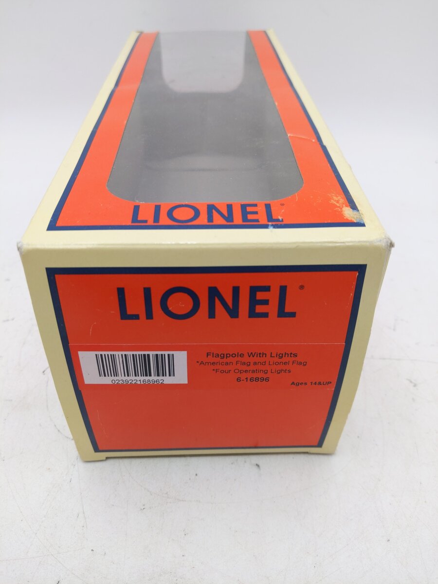 Lionel 6-16896 O Gauge Flagpole with Lights EX/Box