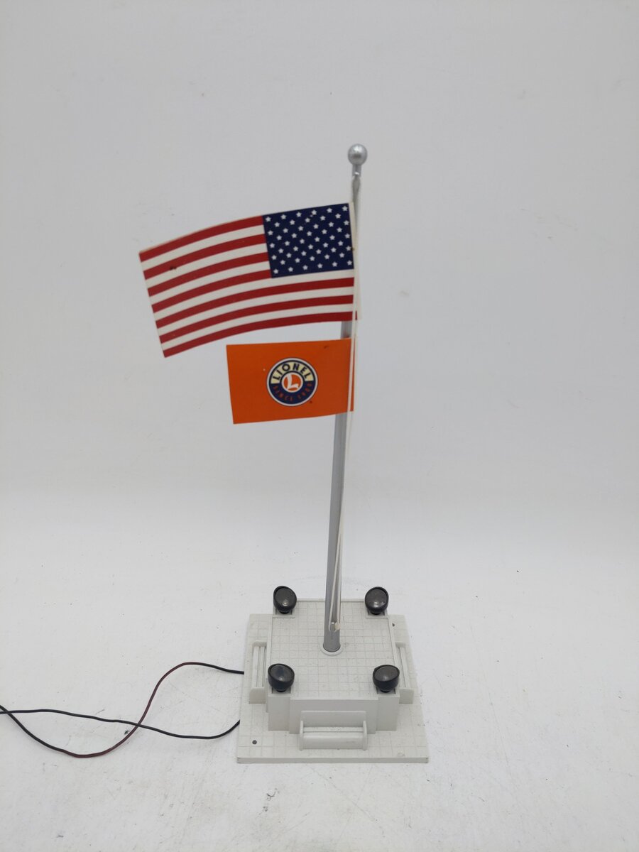 Lionel 6-16896 O Gauge Flagpole with Lights EX/Box