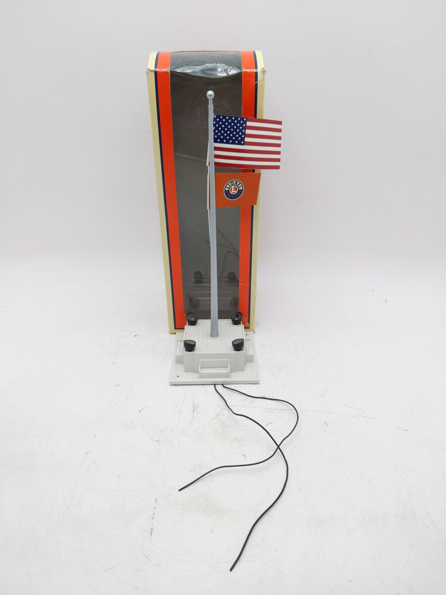 Lionel 6-16896 O Gauge Flagpole with Lights EX/Box