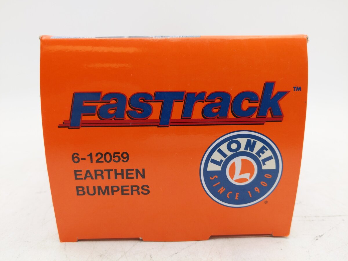 Lionel 6-12059 O Scale Fast Track Earthen Bumpers (Pack of 2) EX/Box