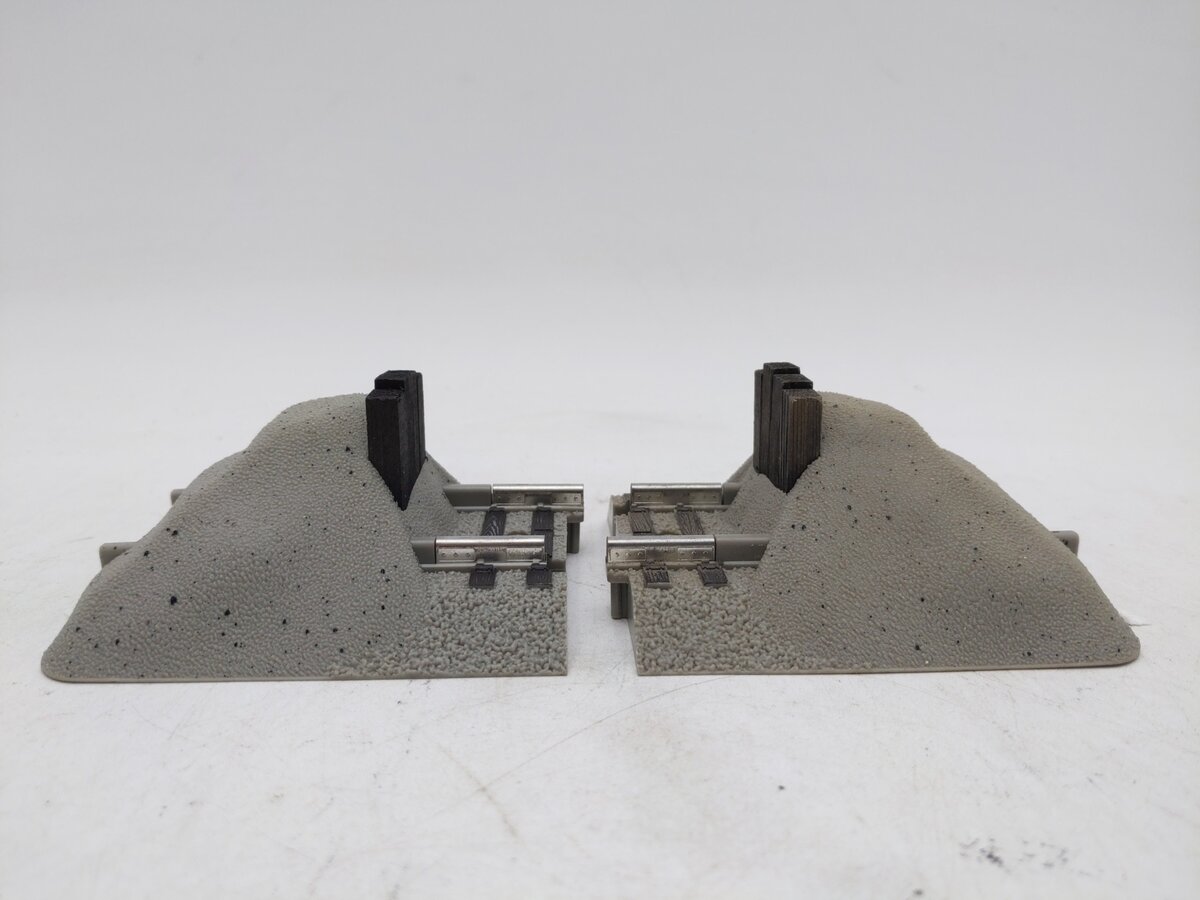 Lionel 6-12059 O Scale Fast Track Earthen Bumpers (Pack of 2) EX/Box