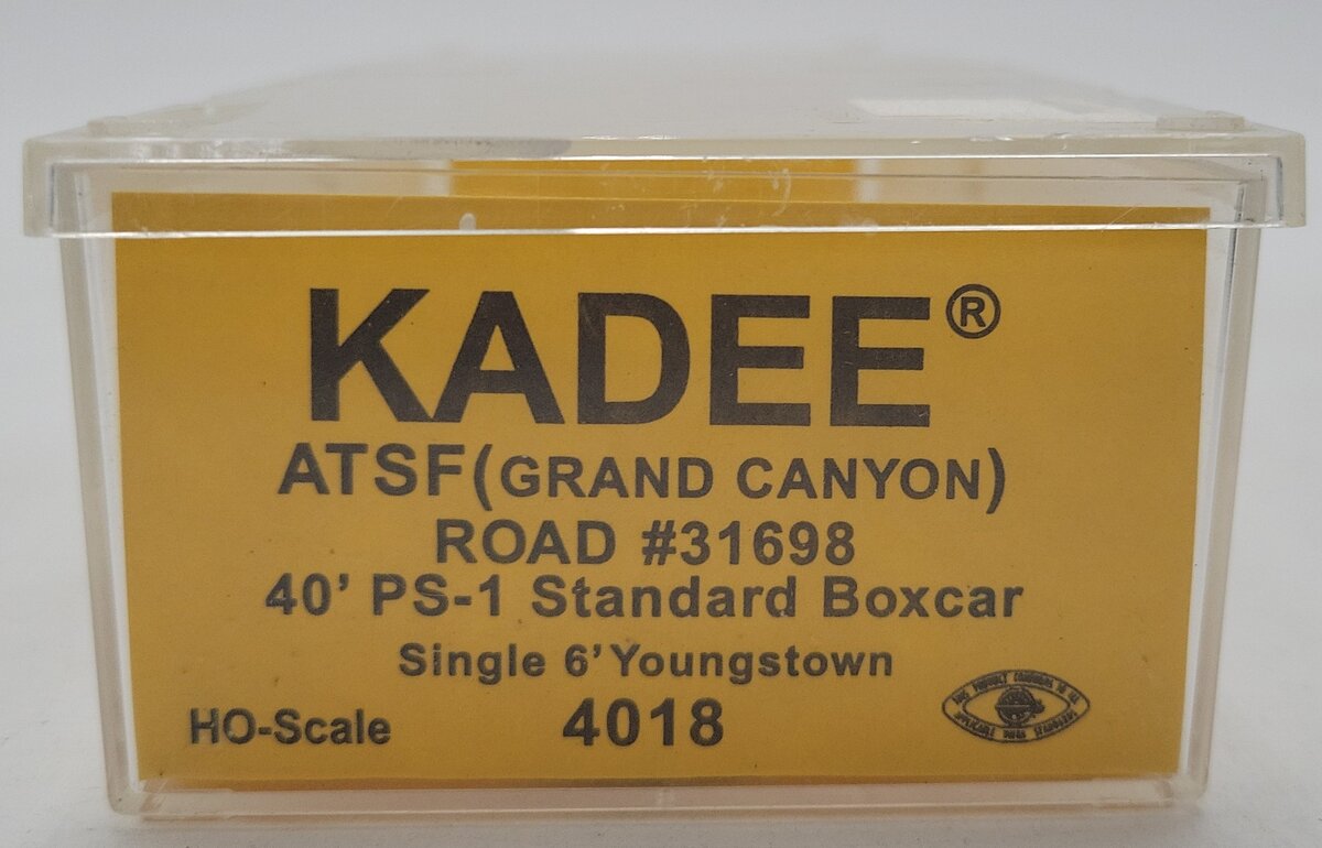 Kadee 4018 HO Atchison, Topeka & Santa Fe 40' PS-1 Boxcar #31698 LN/Box