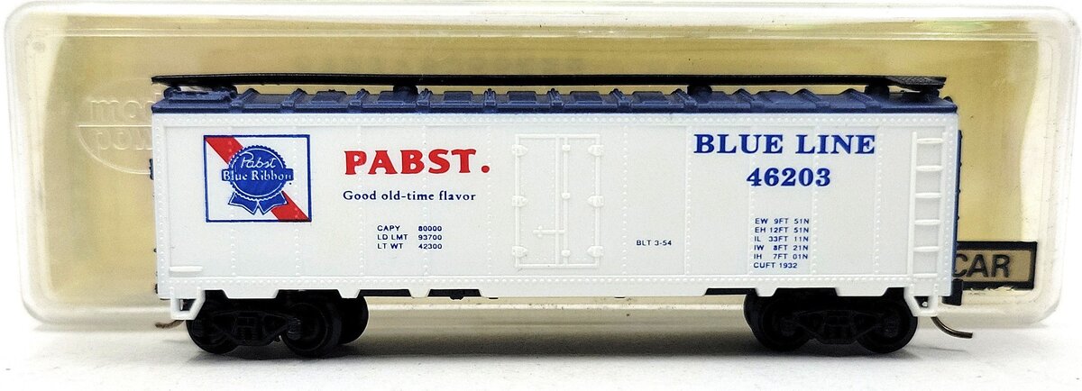 Model Power 3722 N Pabst Blue Line Reefer Car #46203 LN/Box