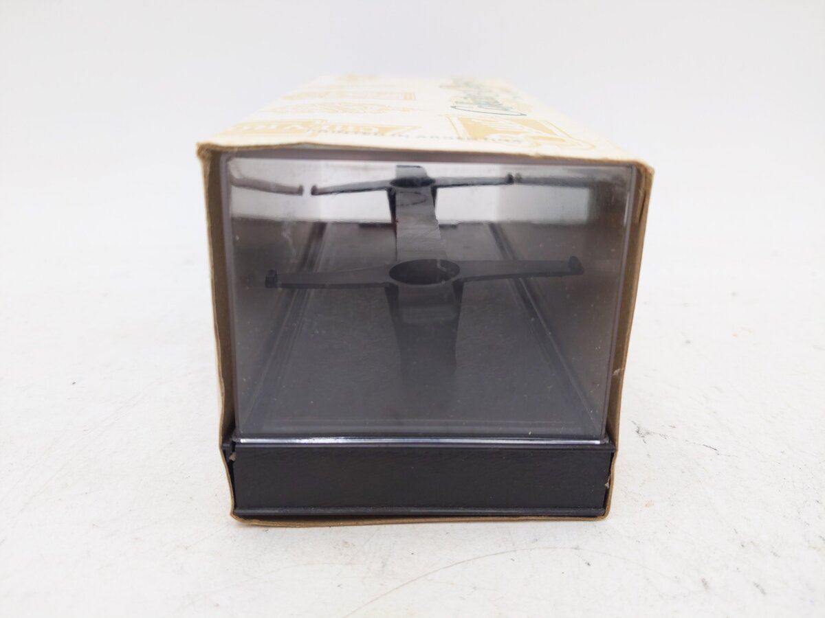 Collector's Classics 47976 1:43 1956 Packard Caribbean EX/Box