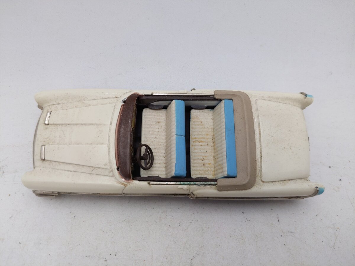 Collector's Classics 47976 1:43 1956 Packard Caribbean EX/Box