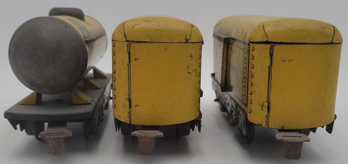 O Gauge Assorted Prewar C&S, Santa Fe Freight Cars #553 & #817 [3] VG
