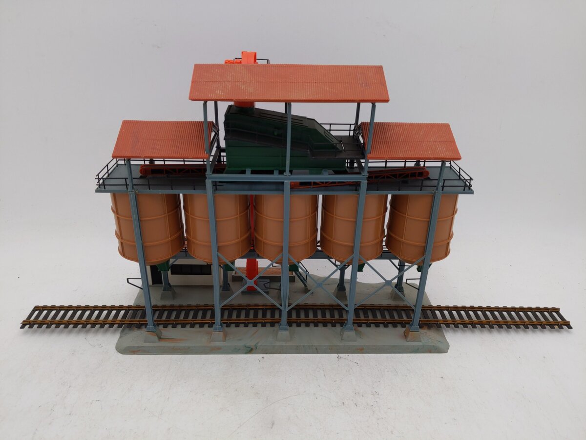 Kibri F424 HO Gauge Silo Loading Dock EX